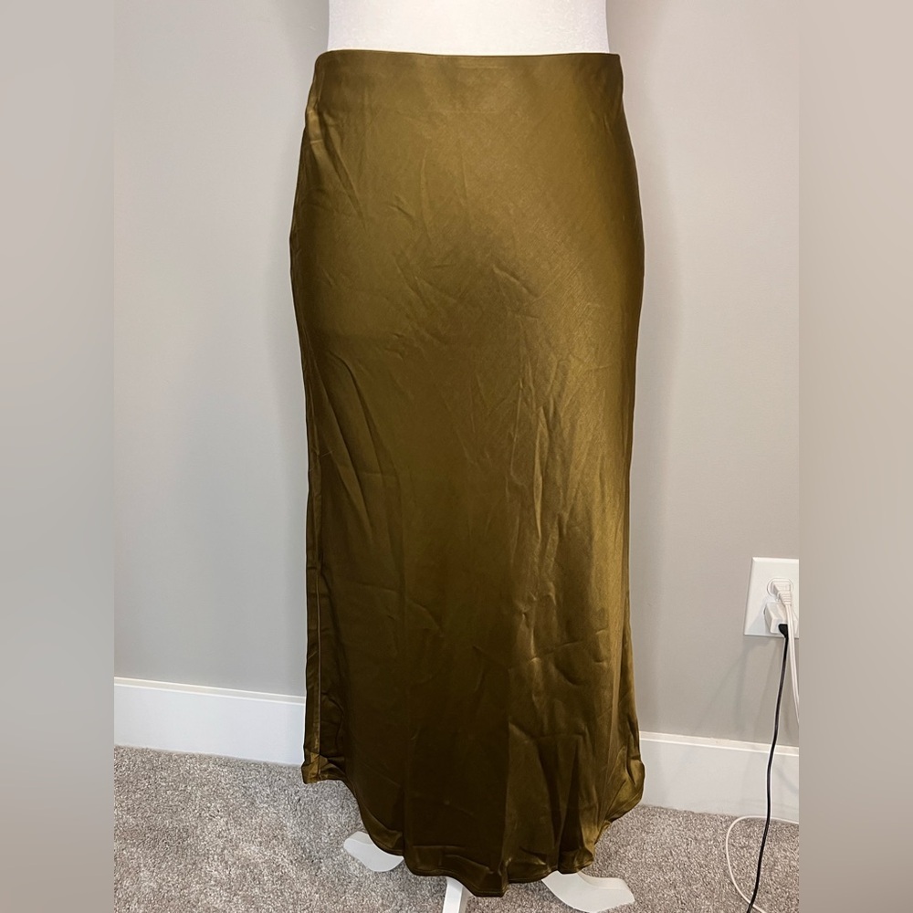 NWT Sanctuary x Evereve Everyday Satin Maxi Skirt in Fatigue - Size XS